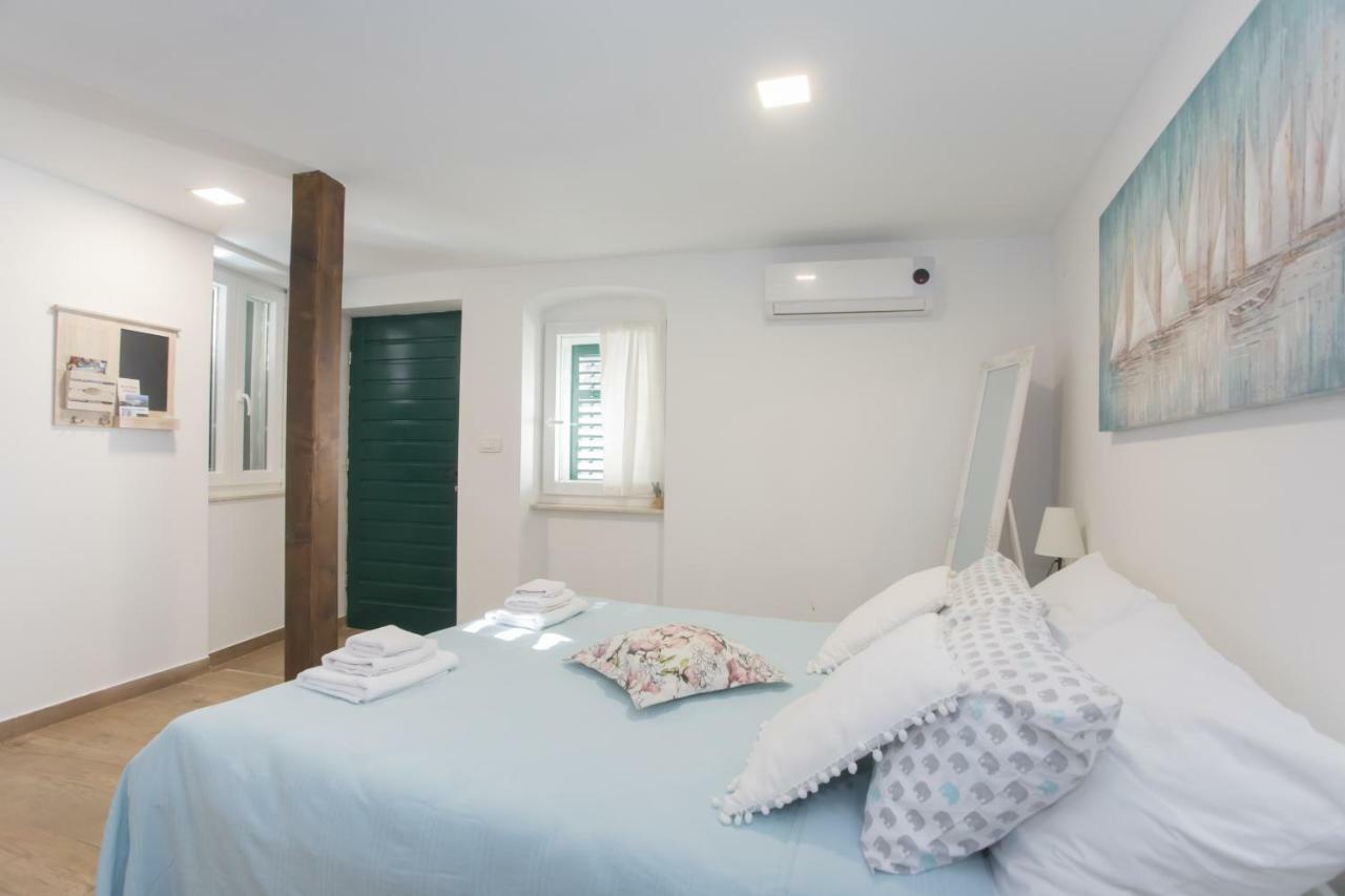 Aurum Apartment Sibenik Bagian luar foto